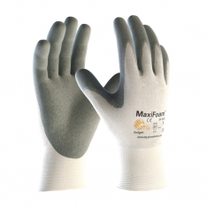 PIP 34-800/L, MAXIFOAM PREMIUM, 15G WHITE NYLON SHELL, GRAY NITRILE FOAM COATING